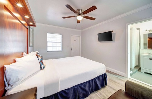 Hollywood Lakes Hotel | Hotels in Hollywood Beach - Book a Cheap Hotel in Hollywood Beach