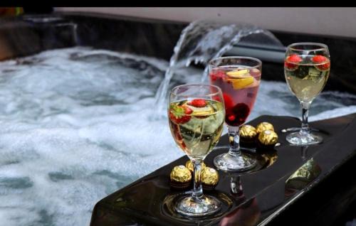 Limavady House | HotTub-Nature-FamilyFriendly-WiFi-Parking