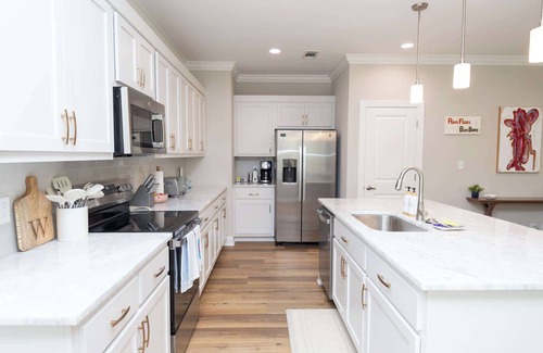 Oxford House | Hotty Toddy Haven by Apex Short Term Stays