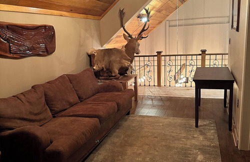 Houma Cabin | HOUMA 45 MILES FROM NOLA INTERNATIONAL AIRPORT, FISHING, HISTORIC DOWNTOWN HOUMA