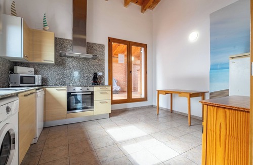 Riudecanyes Ski Chalet | House 1 Farigola with swimming pool. 15 ' from Port Aventura! and the beaches.