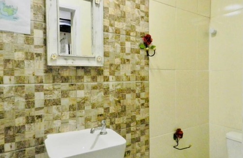 Unamar House | House 1 min walk from the beach - up to 10 people - swimming pool - barbecue - air conditioning