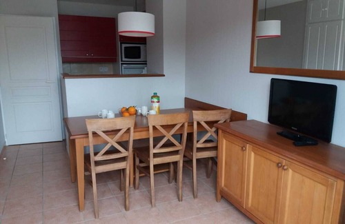 Monflanquin House | House 5 p in residence of tourism 3 stars with heated swimming pool.