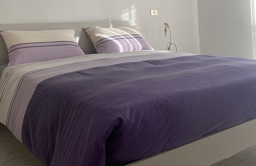 Romano di Lombardia Apartment | House a few steps from the station, near BGY / MILAN (free parking)