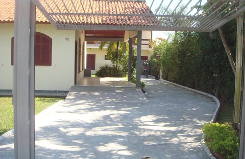 Ingleses Centro House | House and apartment with pool and air conditioning 50 m from the beach - 6 bedrooms and 1 suite
