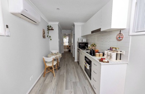 Cessnock House | House By Lavender Lane-nForest views, FREE Parking