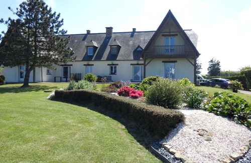 Vierville-sur-Mer House | House facing the sea, with swimming pool and SPAOMAHA GITES