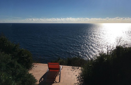 Le Pradet House | House facing the sea. Private access to the beach.
