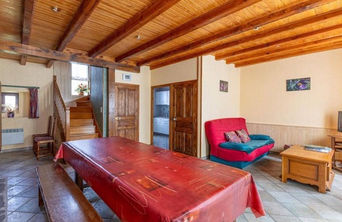 Perpezat House | House for 5 people in a valley in the Parc des Volcans d'Auvergne