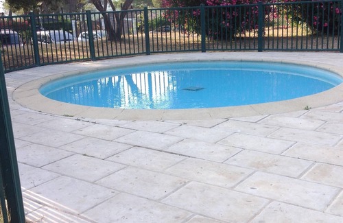 Gassin House | House for rent gulf of St Tropez 2 bedrooms in residence with swimming pool tennis