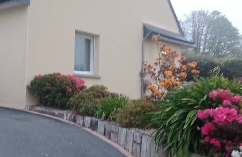 Saint-Thegonnec Loc-Eguiner House | House