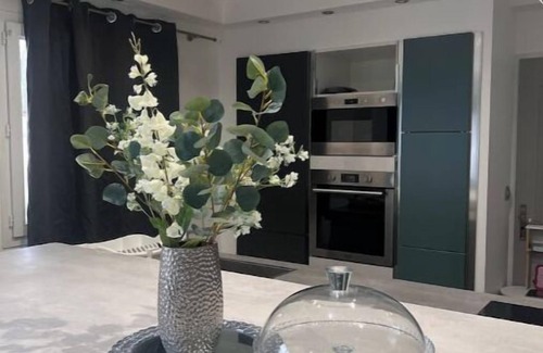 Boissy-Saint-Leger House | house/garden/pool/20 min from Paris