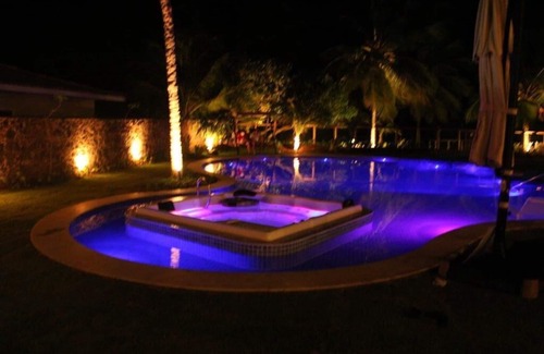 Praia do Forte House | House Grav Super Bonita 2016 w/Ivete, Condomínio da praia do Lord, 30m from the beach