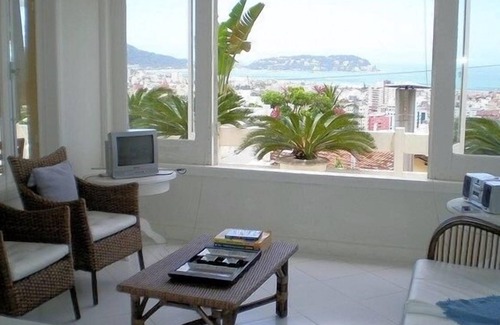 Jardim Praiano House | House Guarujá Enseada