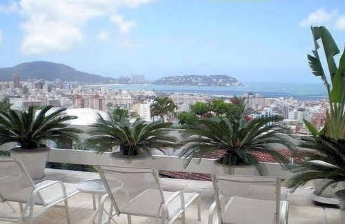 Jardim Praiano House | House Guarujá Enseada