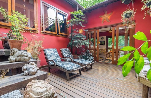 Veloso House | House High Standard 5 min from Curral Ilhabela Beach in gated community