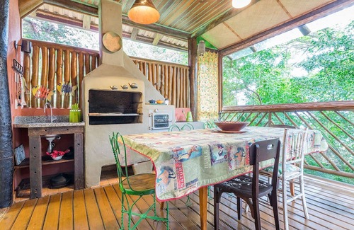 Veloso House | House High Standard 5 min from Curral Ilhabela Beach in gated community