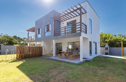 Tamoios House | House in Cabo Frio for 8 People Pontal do Per B