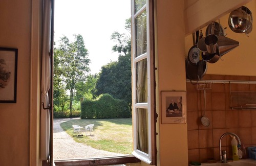 Saint-Aubin-sur-Loire Villa | House in Burgundy with Private Pool