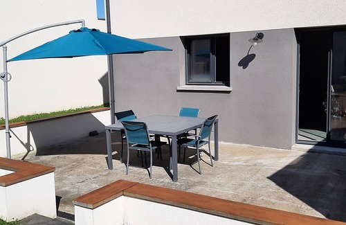Saint-Meloir-des-Ondes House | House in subdivision near Saint malo and shops animals accepted