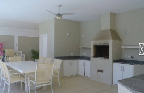 Jardim Acapulco House | HOUSE IN GARDEN ACAPULCO GUARUJA CONDO (POOL, BARBECUE, 4 SUITES)