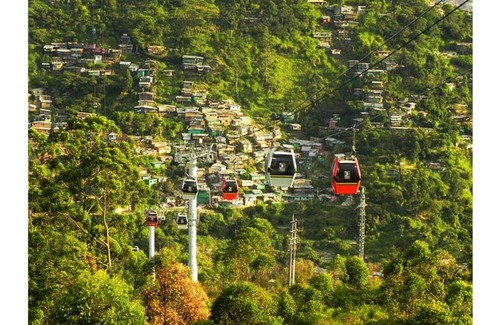 La Candelaria Bed & Breakfast | House in Medellin near Hospital el Metro station