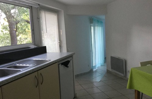 Ollioules House | House in Ollioules in the very quiet countryside with terrace and garden