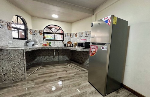 Paso Canoas House | House in Paso Canoas, CR, of 84 with 3 AC and fully equipped.