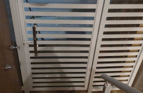 Mangaratiba House | House in Praia Grande overlooking the sea, 5 minutes from the beach and Wi-Fi.