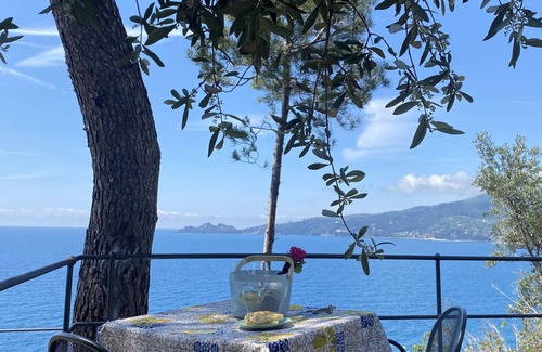 Zoagli House | HOUSE IN THE PRESSES OF PORTOFINO, WONDERFUL VIEW,