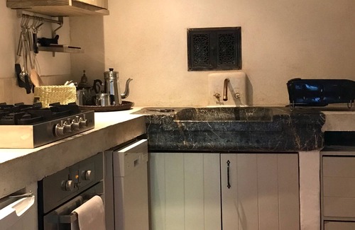 Lagrasse Apartment | House La France - Ramparts & Riverside (Sleeps 2)