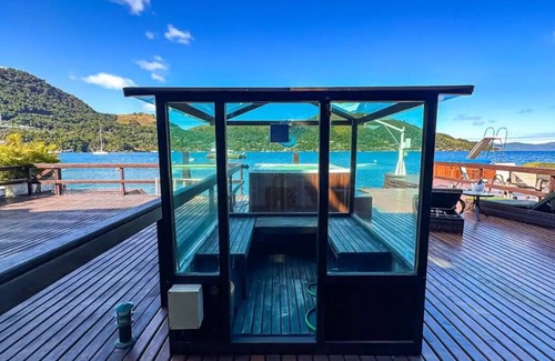 Costa Verde House | House literally on the water - Porto Galo