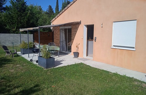 Lavalette House | House located in the countryside, air-conditioned.