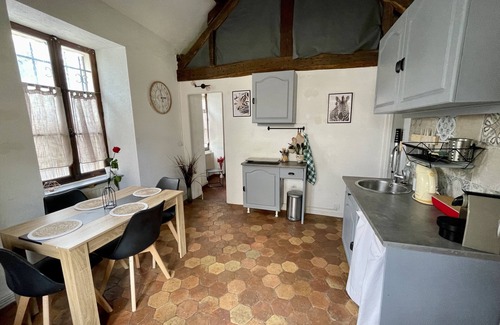 Saint-Sauveur-sur-Ecole House | House near Barbizon/Fontainebleau/A6