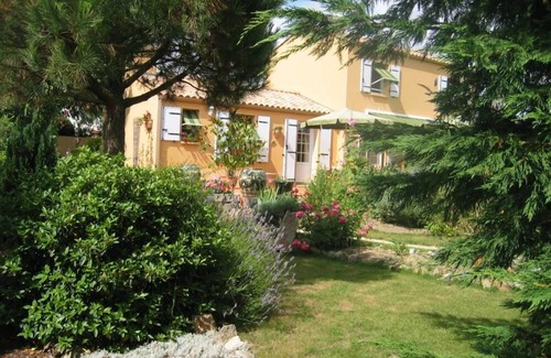 Brem Sur Mer House | House near sea south exposed Provencale style