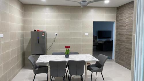 Bentong House | House of Happiness Homestay 幸福之家