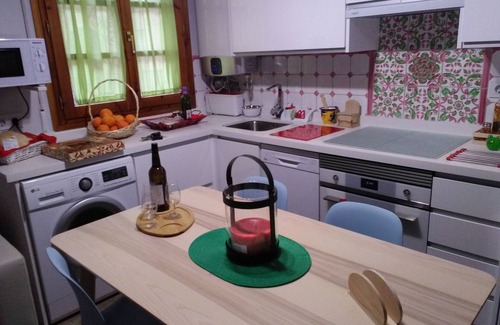 Cerro de la Golondrina-Salesianos Apartment | house of the walled courtyards in historical center