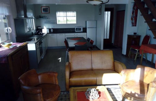 Perros-Guirec Villa | House on rue de la petite corniche, 600m from town center and 1km from port.