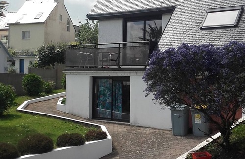 Perros-Guirec Villa | House on rue de la petite corniche, 600m from town center and 1km from port.