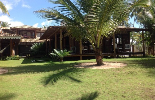 Barra Grande House | House on the edge of Old Taipus beach