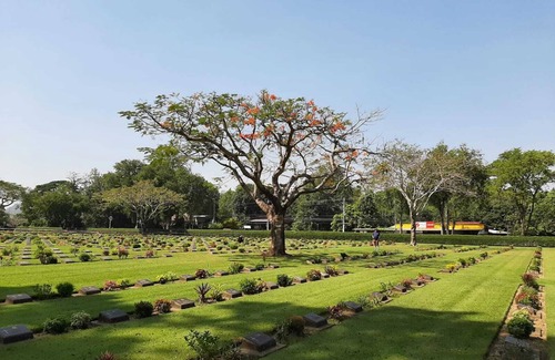 Kanchanaburi House | House on the River Kwai Bridge