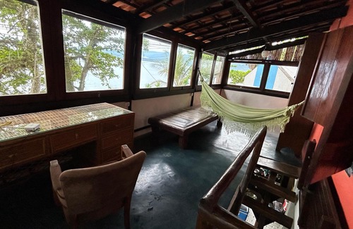 Picinguaba House | House on the waterfront, FACING THE SEA, up to 4 p.m., on the Caiçara beach of the North Coast