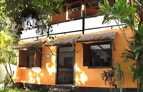 Picinguaba House | House on the waterfront, FACING THE SEA, up to 4 p.m., on the Caiçara beach of the North Coast