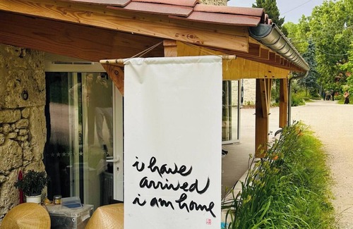 Puyguilhem House | House or room close to plum village Upper Hamletnn