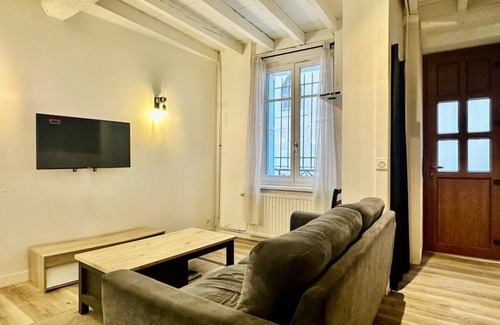 Carcassonne House | House-Private Bathroom