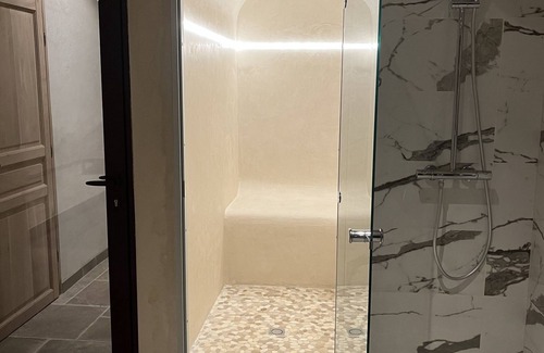 Penvenan House | House-Romantic-Ensuite-Pool View