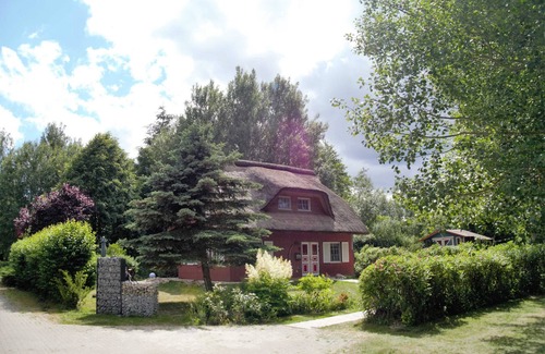 Rothenkirchen House | House Rose Red - House