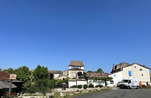 Le Cler House | House sleeps 6 near VILLEREAL