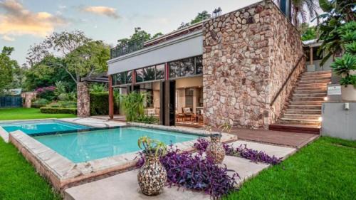 Northcliff House | House Sunbeam GuestHouse