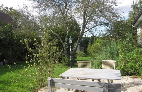 Cairon House | House surrounded by greenery, near a river, with 5 bedrooms (sleeps 15)